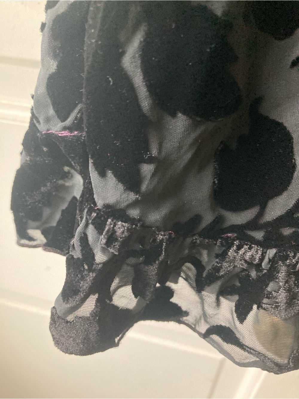 Jigsaw Black on Plum Silk Blend Velvet Skirt. - Picture 4 of 5